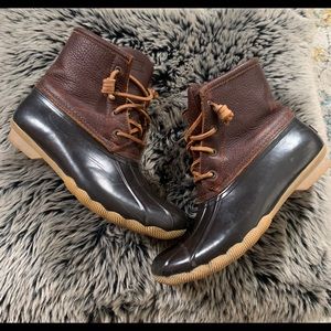 Women’s size 7 Sperry duck boot